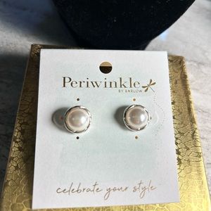 New Pearl Fashion Earrings.